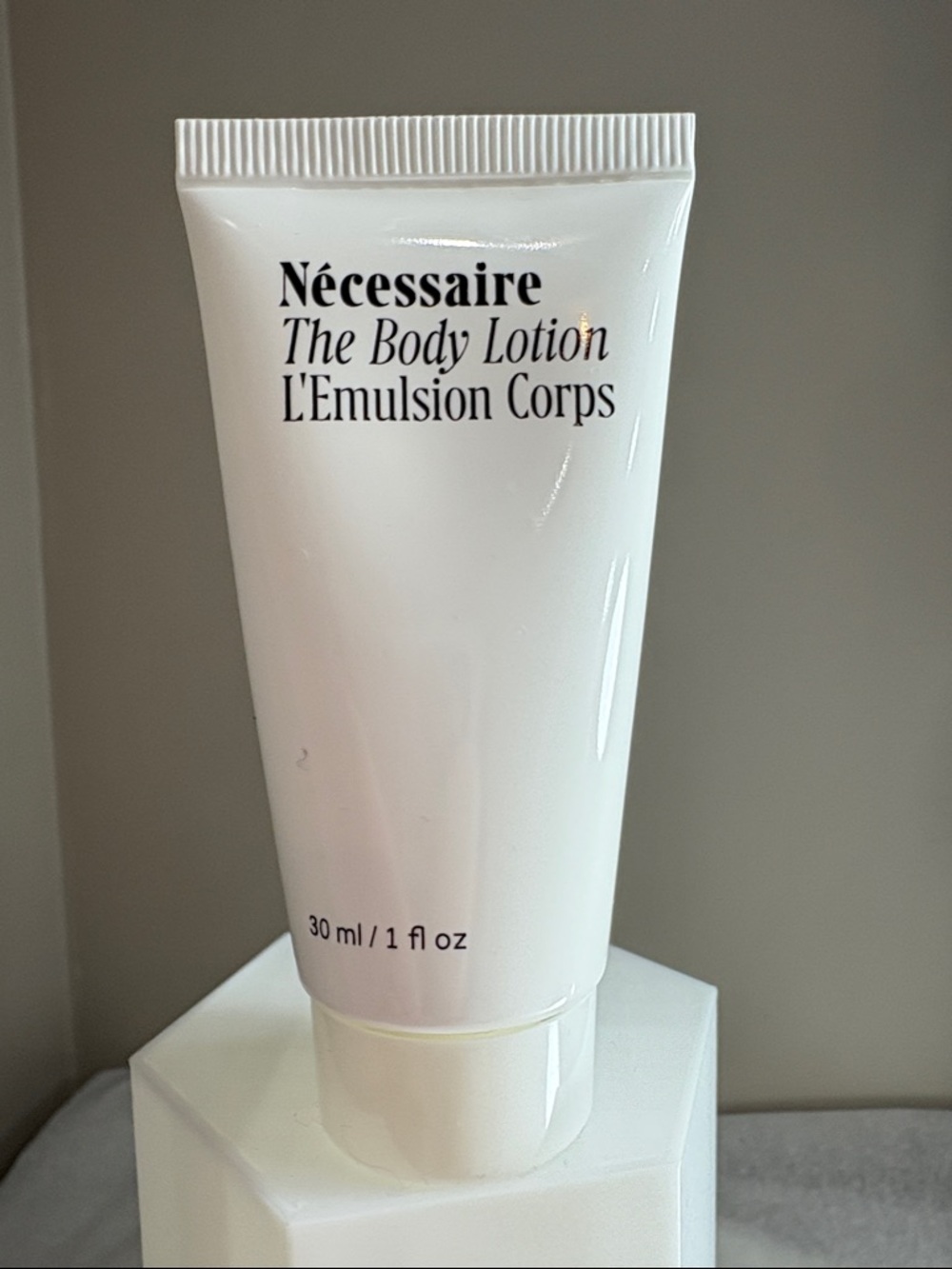 3/$25 Nécessaire, The Body Lotion Firming Moisturizer Niacinamide Peptides BNIB